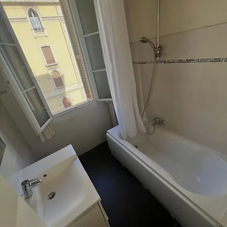 Avec Terrasse En Plein Coeur De A Deux Pas De La !